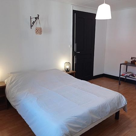 Le T3 Avec Deux Chambres Saint-Claude Buitenkant foto
